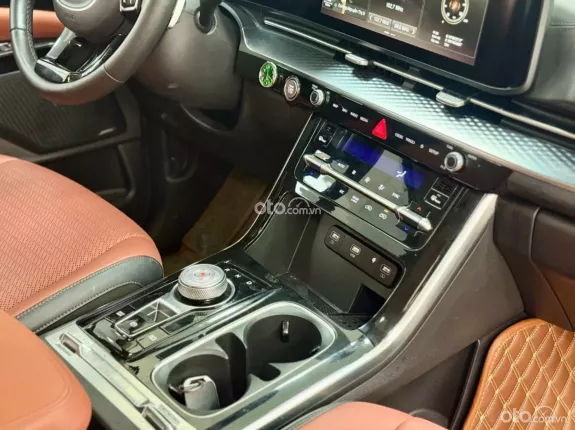 Kia Carnival 2.2D Signature 2022 - Xe màu Xanh - Nội thất Nâu