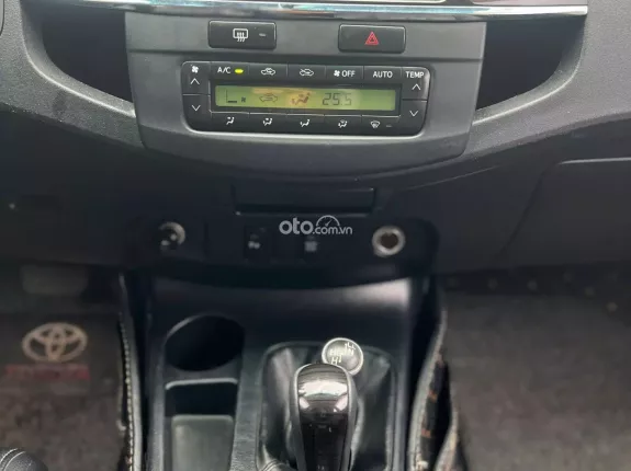 Toyota Fortuner 2.7V TRD 4x4 2014 - Odo 14 vạn km