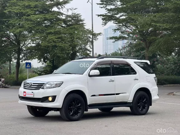 Toyota Fortuner 2.7V TRD 4x4 2014 - Odo 14 vạn km