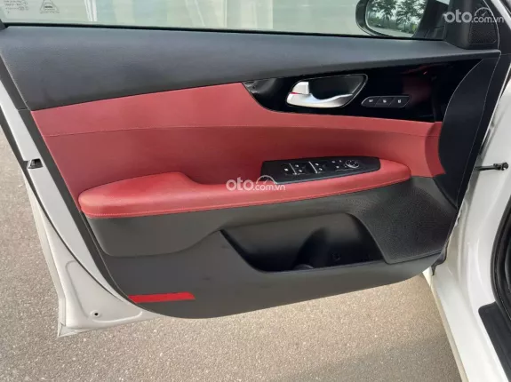 Kia K3 1.6 Premium 2022 - Xe cũ chất lượng, giá cực tốt chỉ 560 triệu