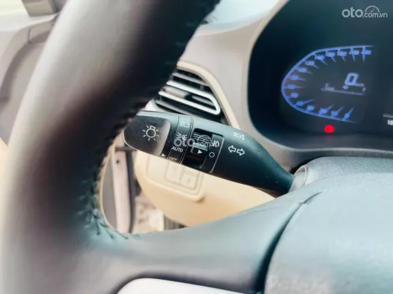 Hyundai Accent 1.4 AT Tiêu chuẩn 2023 - Trắng Ngọc Trinh, Nội thất ĐỘC ĐÁO, Giá Cực Tốt!