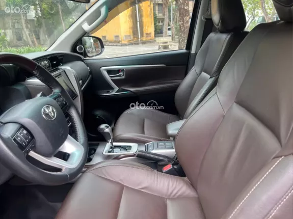 Toyota Fortuner 2.7 V 4X2 AT 2020 - 1 chủ sử dụng rất đẹp