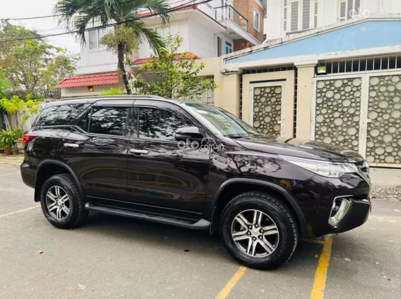 Toyota Fortuner 2.7 V 4X2 AT 2020 - 1 chủ sử dụng rất đẹp
