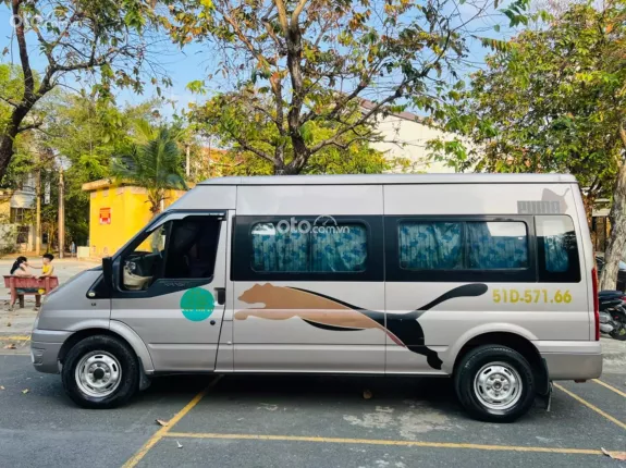 Ford Transit 6 chỗ 2.4 Diesel 2016 - Xe cá nhân không kinh doanh