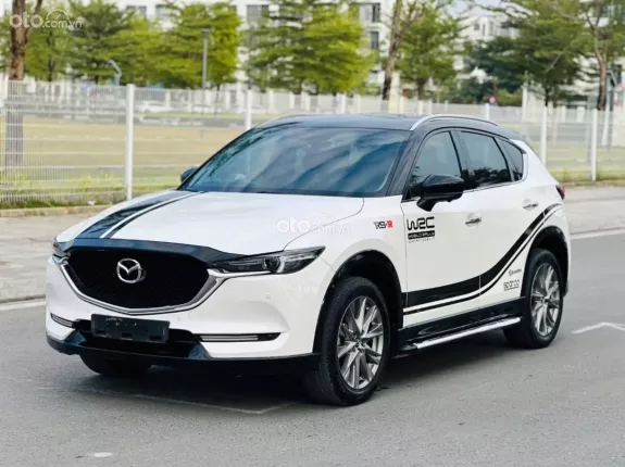 Mazda CX-5 2.0 Luxury 2020 - Lên rất nhiều đồ chơi