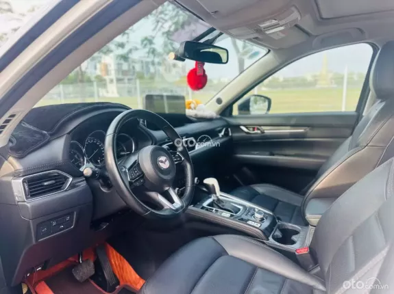 Mazda CX-5 2.0 Luxury 2020 - Lên rất nhiều đồ chơi