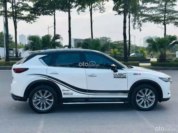 Mazda CX-5 2.0 Luxury 2020 - Lên rất nhiều đồ chơi