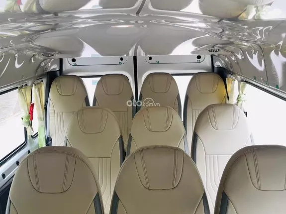 Ford Transit Tiêu chuẩn 2024 - Xe cá nhân sử dụng như mới