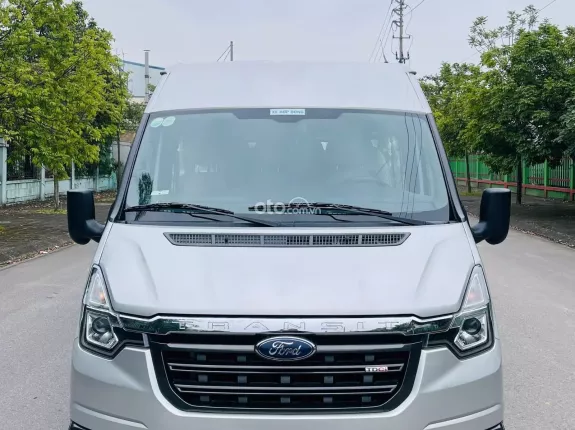 Ford Transit Tiêu chuẩn 2024 - Xe cá nhân sử dụng như mới