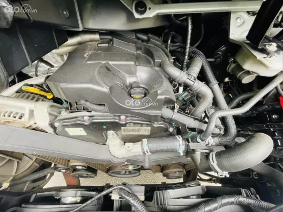 Ford Transit Tiêu chuẩn 2024 - Xe cá nhân sử dụng như mới