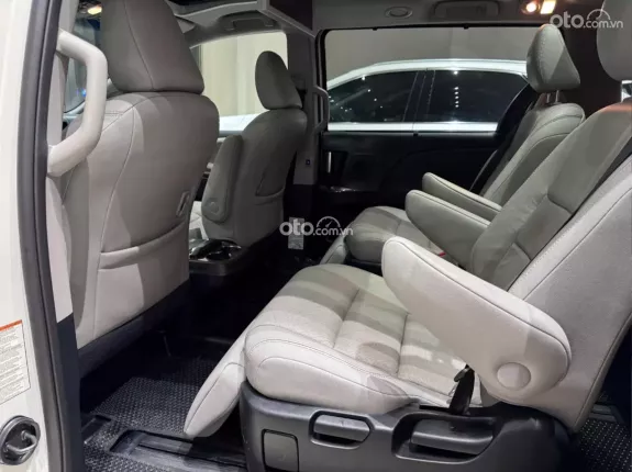 Toyota Sienna Limited 3.5 AT AWD 2017 - Toyota Sienna Limited 3.5 AT Model 2017