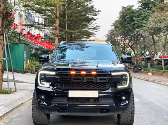 Ford Everest Titanium 2.0L AT 4WD 2023 - Độ 300TR Tiền Đồ