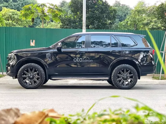 Ford Everest Titanium 2.0L AT 4WD 2023 - Độ 300TR Tiền Đồ