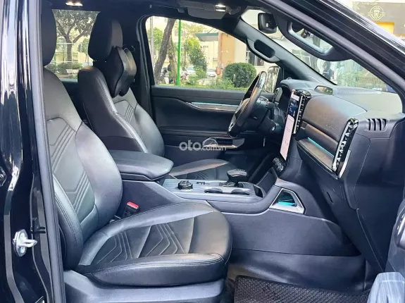 Ford Everest Titanium 2.0L AT 4WD 2023 - Độ 300TR Tiền Đồ