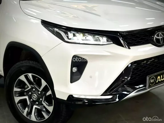 Toyota Fortuner 2.8 AT 4x4 Legender 2020 - 2 CẦU MÁY DẦU SIÊU ĐẸP