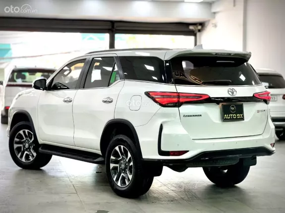 Toyota Fortuner 2.8 AT 4x4 Legender 2020 - 2 CẦU MÁY DẦU SIÊU ĐẸP