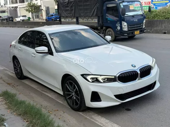 BMW 320i 2023 - BAO ĐẬU BANK 70-90% (Ib Zalo tư vấn trực tiếp 24/7)