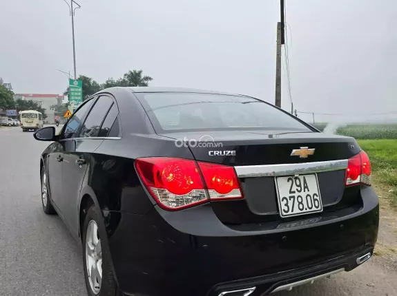 Chevrolet Cruze 1.6 MT 2011 - Bán Cruze 2011 số Sàn 132triệu