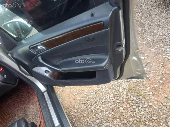 Mercedes-Benz C200 2.0 AT 2002 - Bán Mercedes C200 2002 số tự động 60triệu