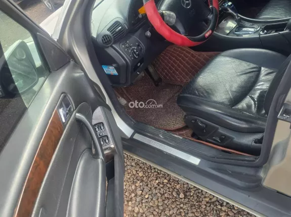 Mercedes-Benz C200 2.0 AT 2002 - Bán Mercedes C200 2002 số tự động 60triệu