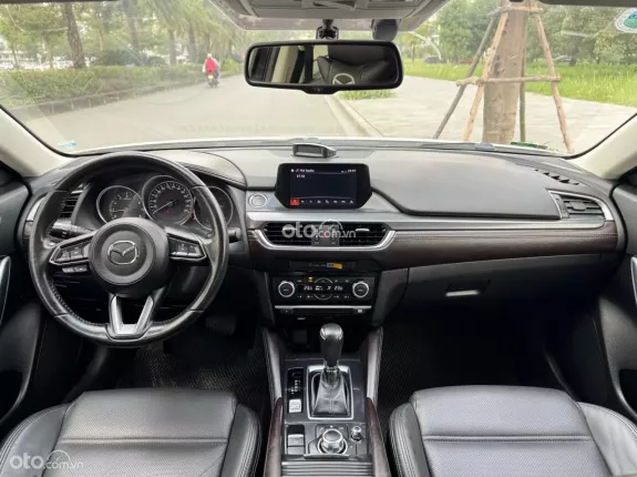Mazda 6 2.0 AT 2017 - 7vkm zin full ls hãng. Xe đại chất