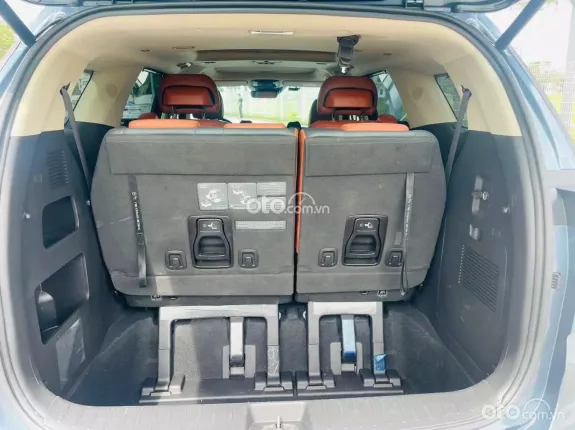 Kia Carnival 2.2D Signature 2023 - Canival 2.2 Signature 2023 máy dầu, chạy 4,8 vạn siêu đẹp