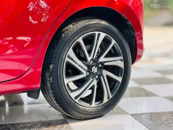Suzuki Swift 2021 - Nhập khẩu Thái Lan siêu lướt 1v7 km zin