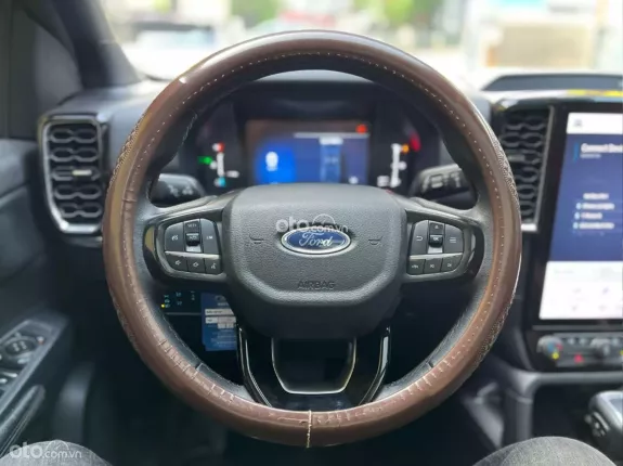 Ford Everest Titanium 2.0 AT 4x2 2022 - Xe cũ chất lượng, ODO chuẩn không tua