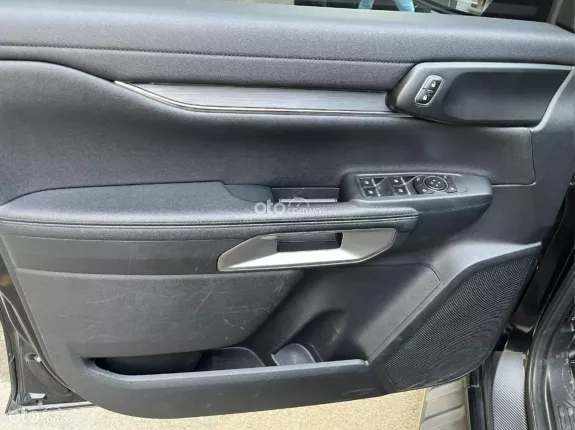 Ford Everest Titanium 2.0 AT 4x2 2022 - Xe cũ chất lượng, ODO chuẩn không tua