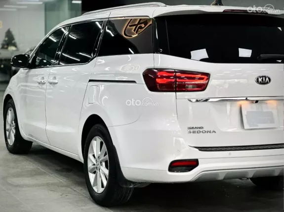 Kia Sedona 2.2 DATH 2021 - Xe 7 chỗ tiết kiệm nhiên liệu