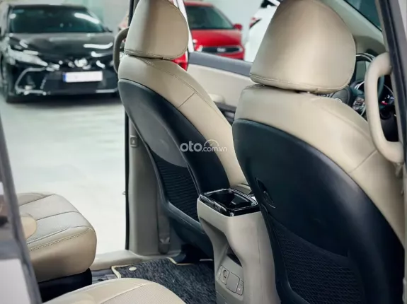 Kia Sedona 2.2 DATH 2021 - Xe 7 chỗ tiết kiệm nhiên liệu