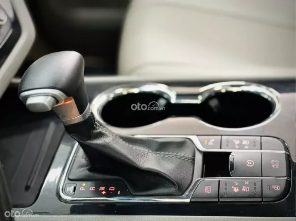 Kia Sedona 2.2 DATH 2021 - Xe 7 chỗ tiết kiệm nhiên liệu