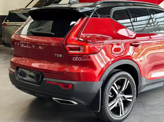 Volvo XC40 B5 AWD Ultimate 2019 - Model 2020 Nhập khẩu
