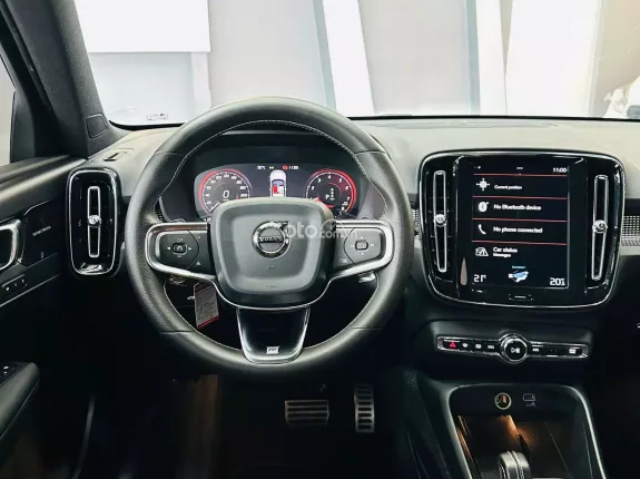 Volvo XC40 B5 AWD Ultimate 2019 - Model 2020 Nhập khẩu