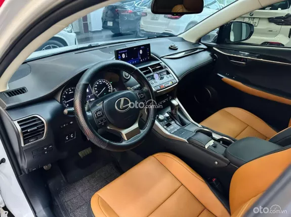 Lexus NX 300 T 2019 - Model 2020 cực đẹp - Bảo dưỡng hãng đầy đủ