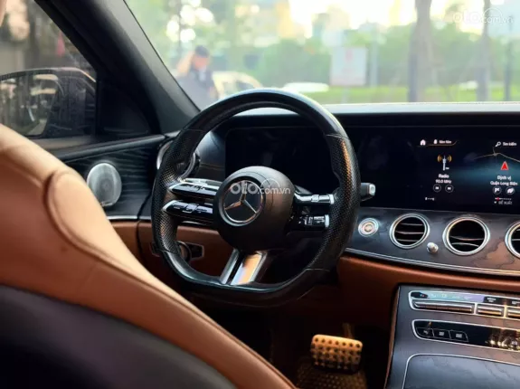 Mercedes-Benz E300 AMG 2021 - Bảo dưỡng đầy đủ lịch sử hãng