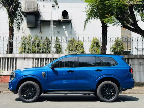 Ford Everest Sport 2.0L ST5 6AT 2x2 2022 - XE 7 CHỖ SUV_ BẢO DƯỠNG HÃNG _BẢO HÀNH 1 NĂM