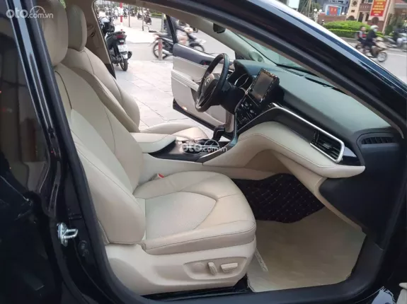 Toyota Camry 2.0Q 2022 - Toyota Camry 2.0Q 2022 - mua bán xe ô tô uy tín tại Hà Nội