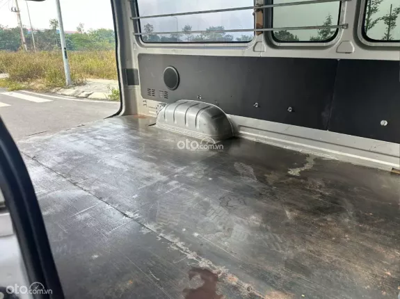 Toyota Hiace 2012 - Bán Hiace tải van 5 chỗ sản xuất 2012, máy xăng, xe nhập Nhật nóc cao