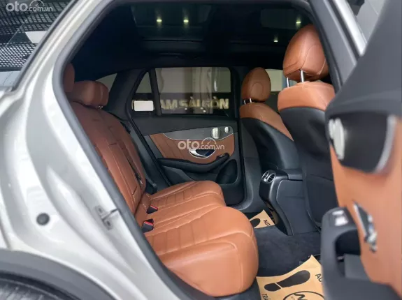 Mercedes-Benz GLC 300 4Matic V1 2022 - XE HOT CÓ SẴN GIAO NGAY!!