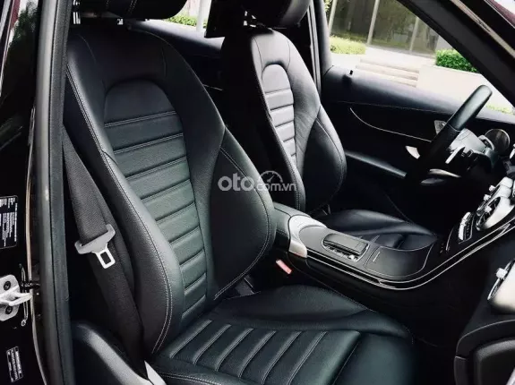 Mercedes-Benz GLC 300 4Matic 2022 - Hỗ trợ NH, giao xe, test hãng toàn quốc