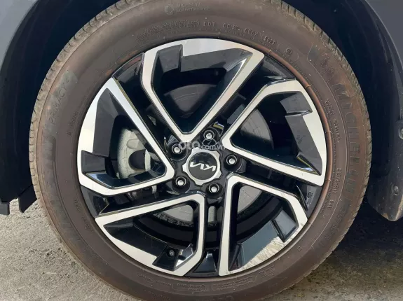 Kia Carens 1.4T Signature 2022 - Hỗ trợ trả góp 70% - Thanh toán trước 220TR nhận xe