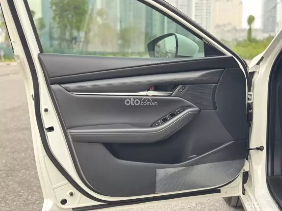 Mazda 3 Sedan 1.5L Luxury 2021 - Bán Mazda 3 2021 Luxury 1 chủ từ đầu đẹp xuất sắc