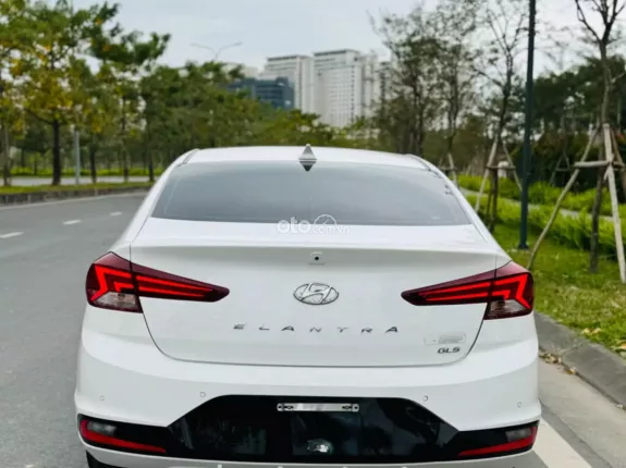 Hyundai Elantra   2.0 AT 2019 - Bán Hyundai Elantra 2019 2.0 1 chủ từ đầu