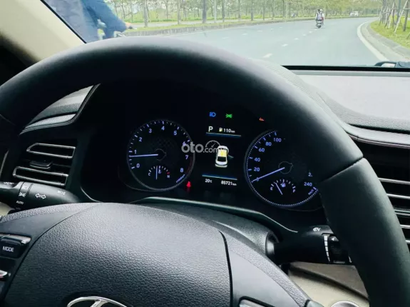 Hyundai Elantra   2.0 AT 2019 - Bán Hyundai Elantra 2019 2.0 1 chủ từ đầu