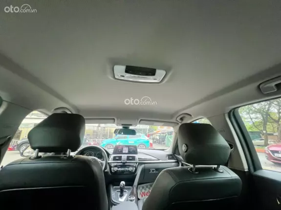 BMW 320i 2015 - BMW 320i 2015 Model 2016