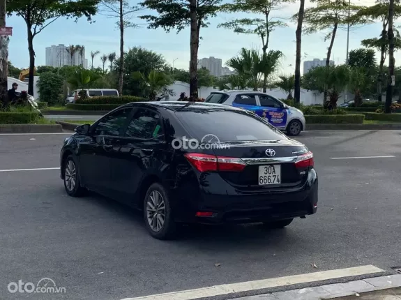 Toyota Corolla Altis 1.8 G 2015 - Salon mới về xin được chào bán ngay