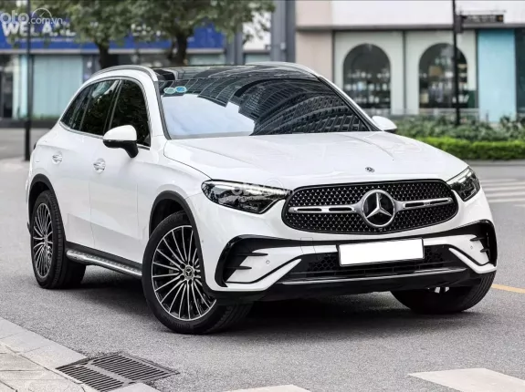 Mercedes-Benz GLC 300 4Matic 2023 - Nội thất nâu da bò cực sang