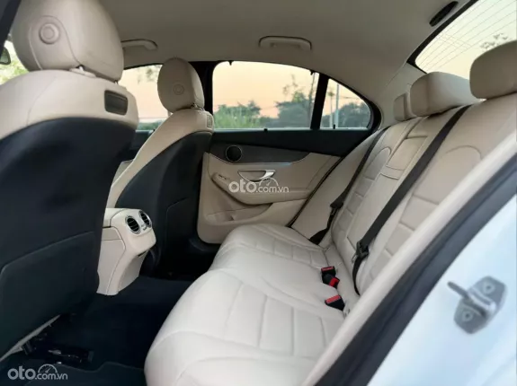 Mercedes-Benz C200 2.0 AT 2016 - Xe tư nhân chính chủ