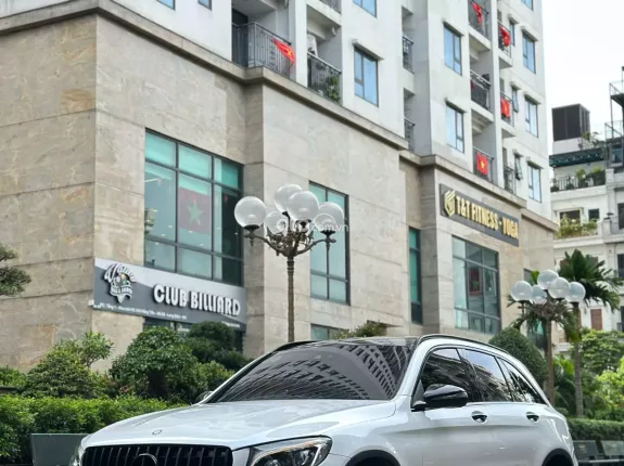 Mercedes-Benz GLC 250 4Matic 2017 - Full body GLC63 cực đẹp